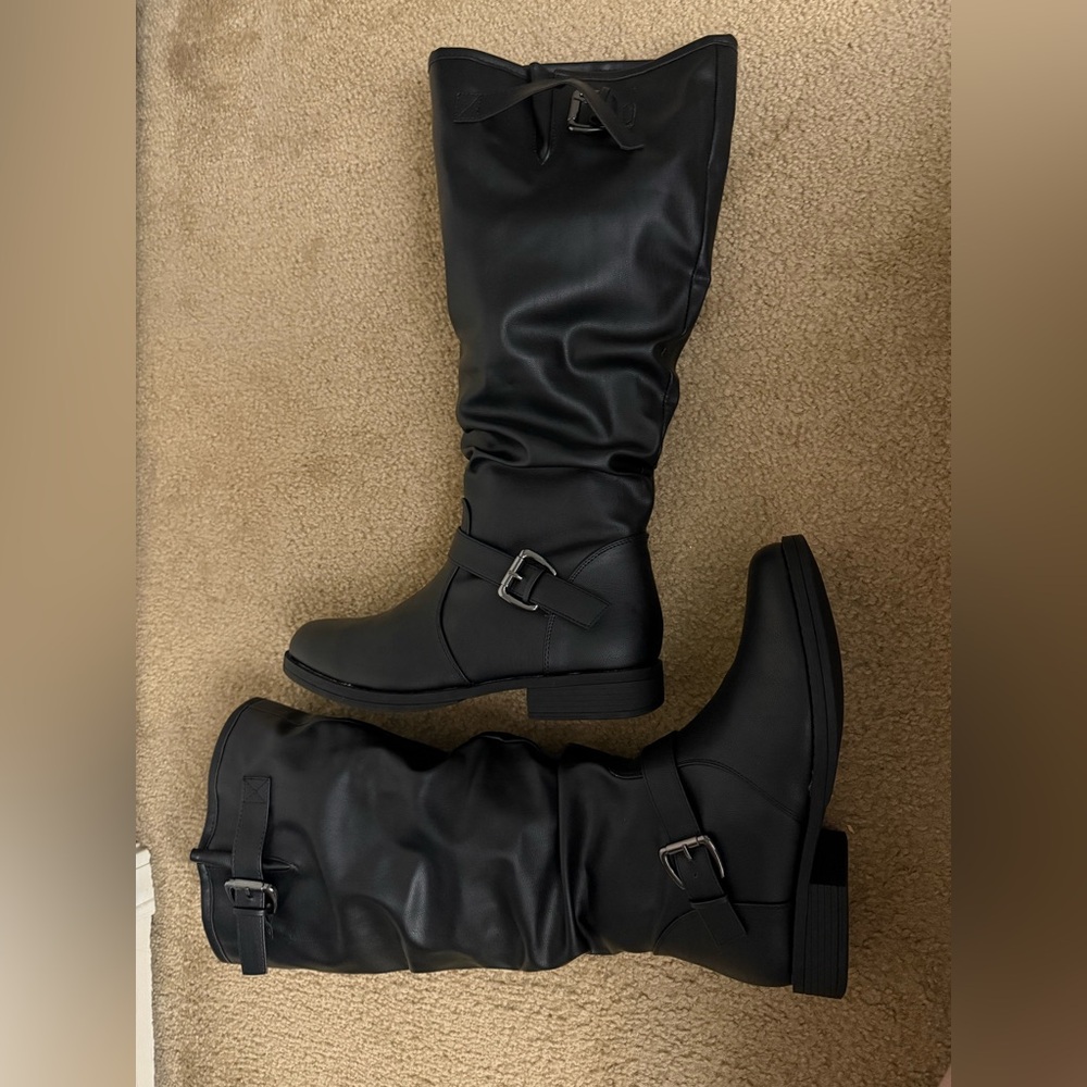 Women's Black Knee-High Boots